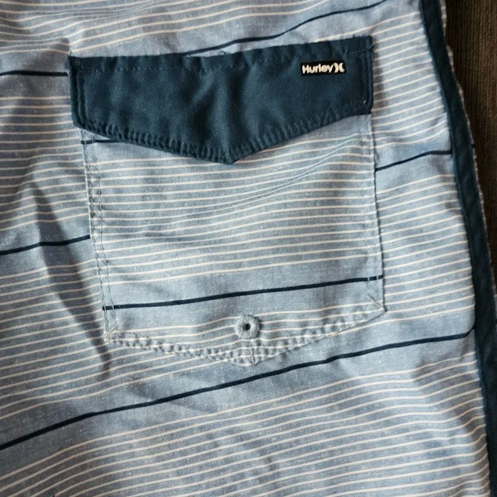 Hurley Boys' Blue Shoreline Stripe Surf Classic  Board Shorts Size 16/28